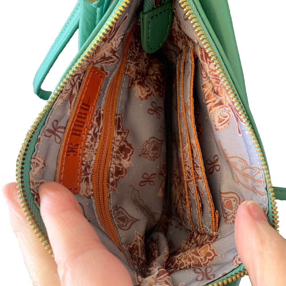 Hobo Stroll Leather Crossbody Bag Garden Green Small Adjustable Strap Wristlet - Picture 7 of 7